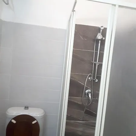 With 3 Bedrooms In San Giovanni With Furnished Balcony And Wifi 5 Km From The Beach